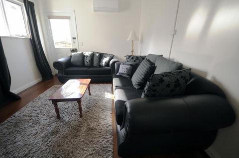 My Place Colonial Accommodation - Accommodation Gladstone 25