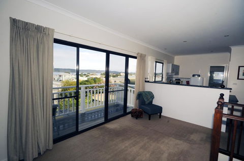 My Place Colonial Accommodation - Accommodation Gladstone 6