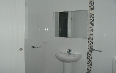 Breezes Apartments - Accommodation Gladstone 11