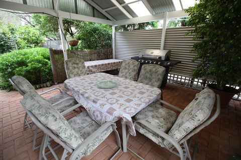 Jacaranda Guest House - Accommodation Gladstone 30