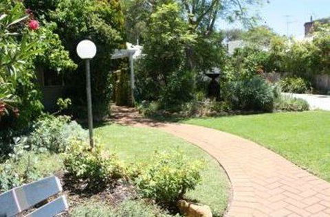 Jacaranda Guest House - Accommodation Gladstone 41
