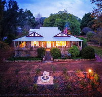 Historic Oakhill House Entire Estate - Accommodation Gladstone