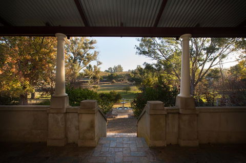 Historic Oakhill House Entire Estate - Accommodation Gladstone 2
