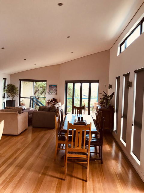 Rockpool - Accommodation Gladstone 9