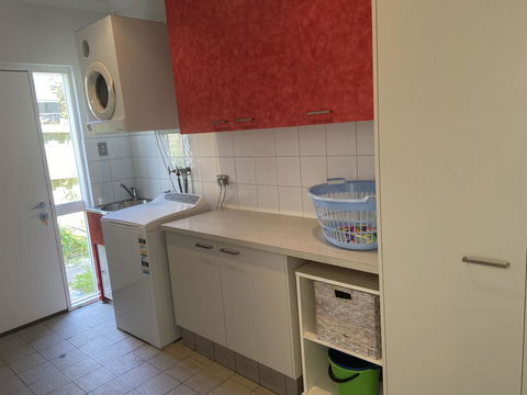 Rockpool - Accommodation Gladstone 23