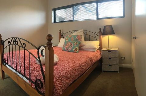 Rockpool - Accommodation Gladstone 20