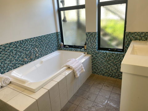 Rockpool - Accommodation Gladstone 22