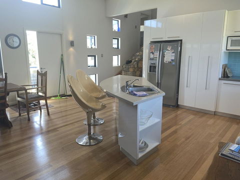Rockpool - Accommodation Gladstone 7