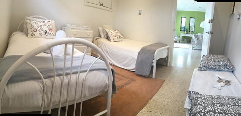 Rockpool - Accommodation Gladstone 19