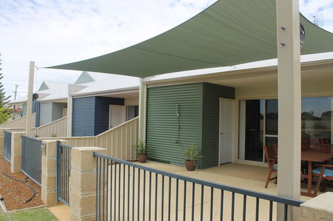 Seas The Day - Jurien Bay - Accommodation Gladstone 14