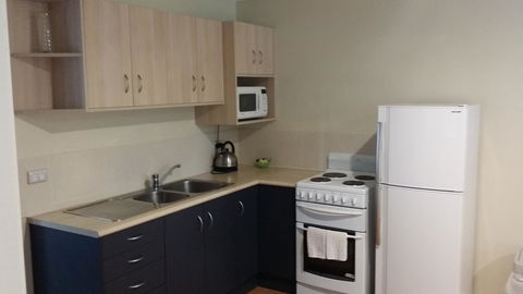 Chalets On Frenchman - Accommodation Gladstone 27