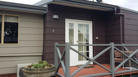 Chalets On Frenchman - Accommodation Gladstone 22