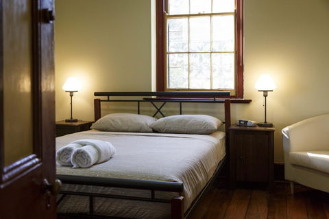 Fremantle Colonial Cottages - Accommodation Gladstone 7