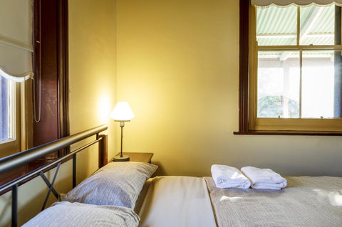 Fremantle Colonial Cottages - Accommodation Gladstone 35