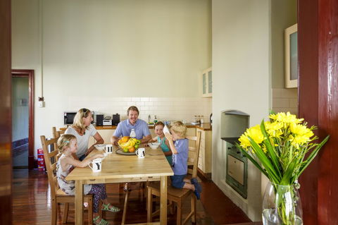 Fremantle Colonial Cottages - Accommodation Gladstone 16