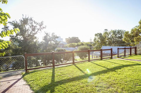 Fremantle Colonial Cottages - Accommodation Gladstone 12
