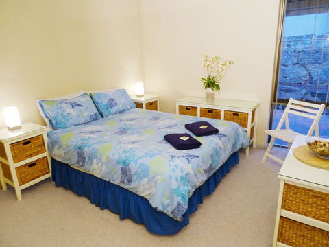 Scarborough & Absolutely Beachfront - Accommodation Gladstone 13