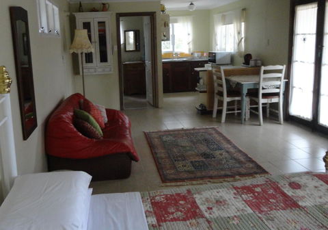 Di's Cabin In Dwellingup - Accommodation Gladstone 17