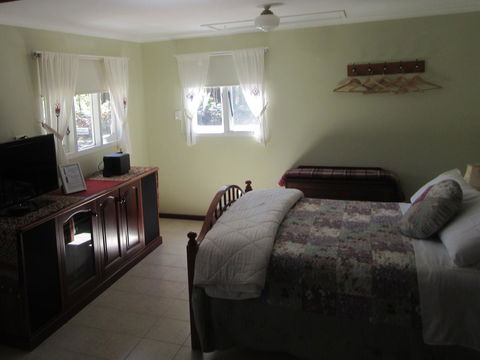 Di's Cabin In Dwellingup - Accommodation Gladstone 10