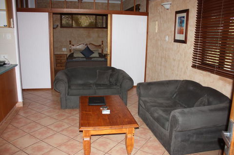 Apartments At Blue Seas Resort - Accommodation Gladstone 5
