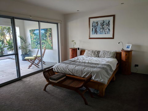 Riverside Retreat - Accommodation Gladstone 9