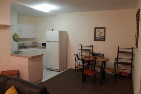 Mt Pleasant Apartment - Accommodation Gladstone 6