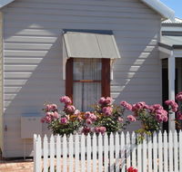 Bluebird Cottage - Accommodation Gladstone
