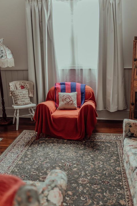 Bluebird Cottage - Accommodation Gladstone 11