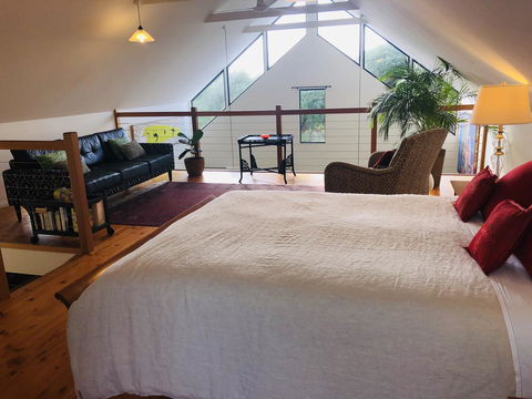 Zephyr Studio - Accommodation Gladstone 15