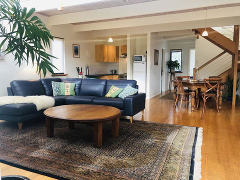 Zephyr Studio - Accommodation Gladstone 3