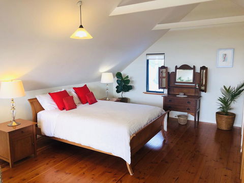 Zephyr Studio - Accommodation Gladstone 12