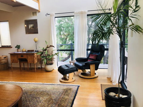 Zephyr Studio - Accommodation Gladstone 4
