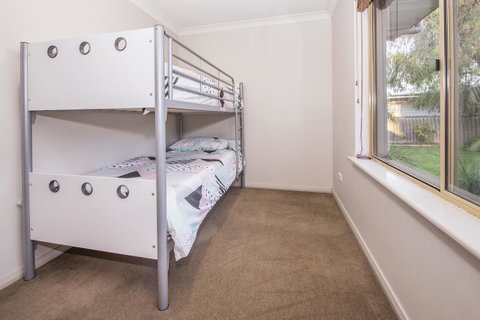 Boardwalk - Accommodation Gladstone 18