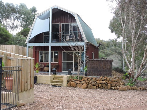 Dunsborough Barn Stay - Accommodation Gladstone 1