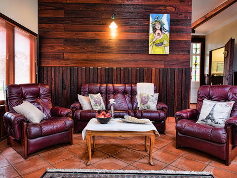 Oak Tree Barn Bridgetown - Accommodation Gladstone 6