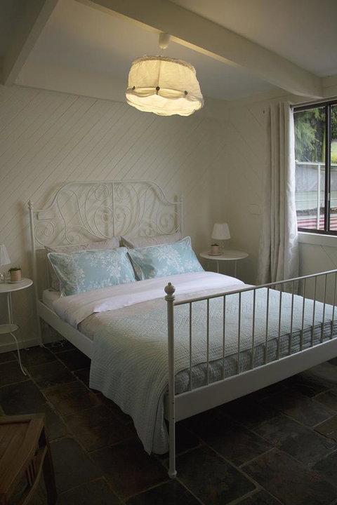 Bickley Valley Cottage - Accommodation Gladstone 2