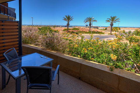 Mantarays Ningaloo Beach Resort - Accommodation Gladstone 17