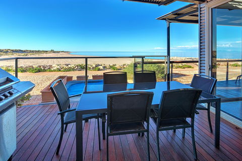 Mantarays Ningaloo Beach Resort - Accommodation Gladstone 6