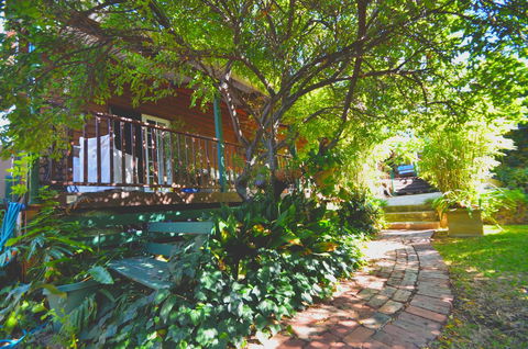 RoseMoore Bed & Breakfast - Accommodation Gladstone 7