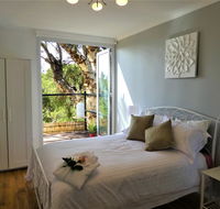 Treetops Cottage - Accommodation Gladstone