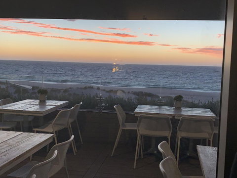SEA BREEZE â€“ Between Cottesloe Beach & Swan River - Accommodation Gladstone 22