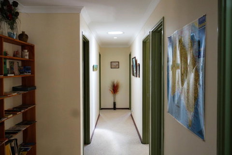 Eleebana Guest House - Accommodation Gladstone 41
