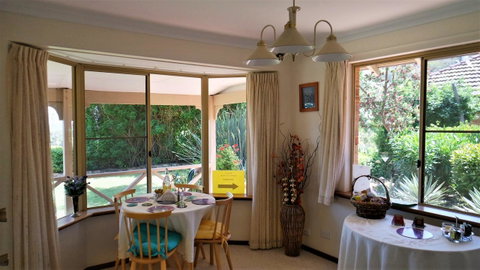 Eleebana Guest House - Accommodation Gladstone 30