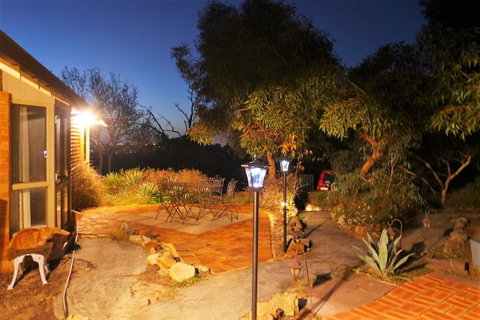 Eleebana Guest House - Accommodation Gladstone 36