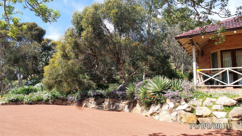 Eleebana Guest House - Accommodation Gladstone 11
