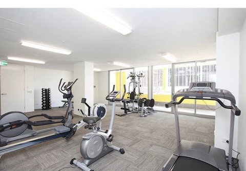 Perth Luxury City Apartment- Free Parking - Accommodation Gladstone 6