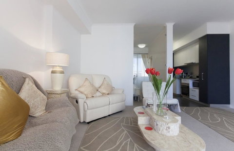 Perth Luxury City Apartment- Free Parking - Accommodation Gladstone 12