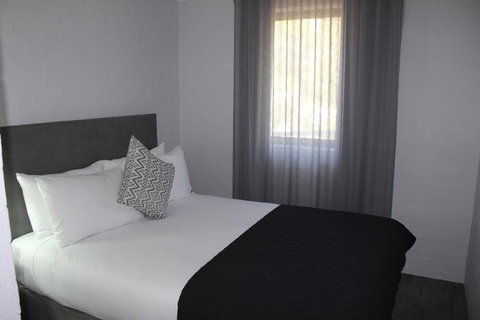 Atrium Hotel Mandurah - Accommodation Gladstone 3
