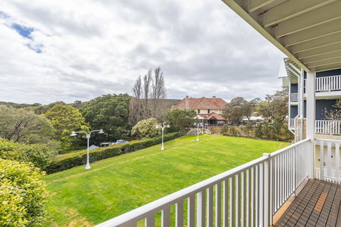 Caves House Hotel & Apartments Yallingup - Accommodation Gladstone 20