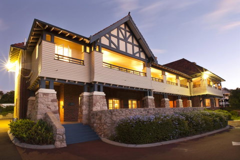 Caves House Hotel & Apartments Yallingup - Accommodation Gladstone 15